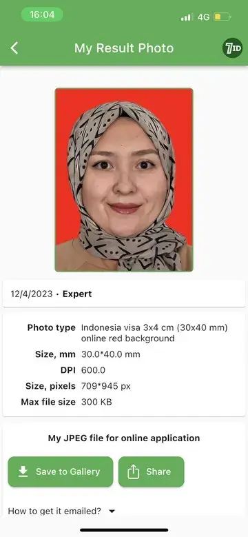 7ID: Passport Photo Red Background Example