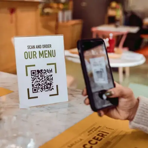 Gabay para sa Mga May-ari ng Restaurant sa Paglikha At Pagsasama ng Mga Menu ng QR Code