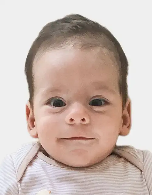 Example of an Australian child passport photo