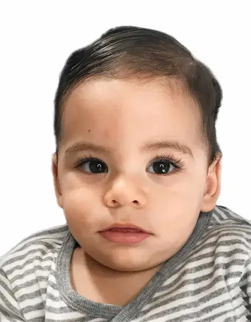 Pakistan baby passport photo